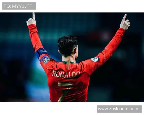 历代十大足球巨星排名及其影响力解析